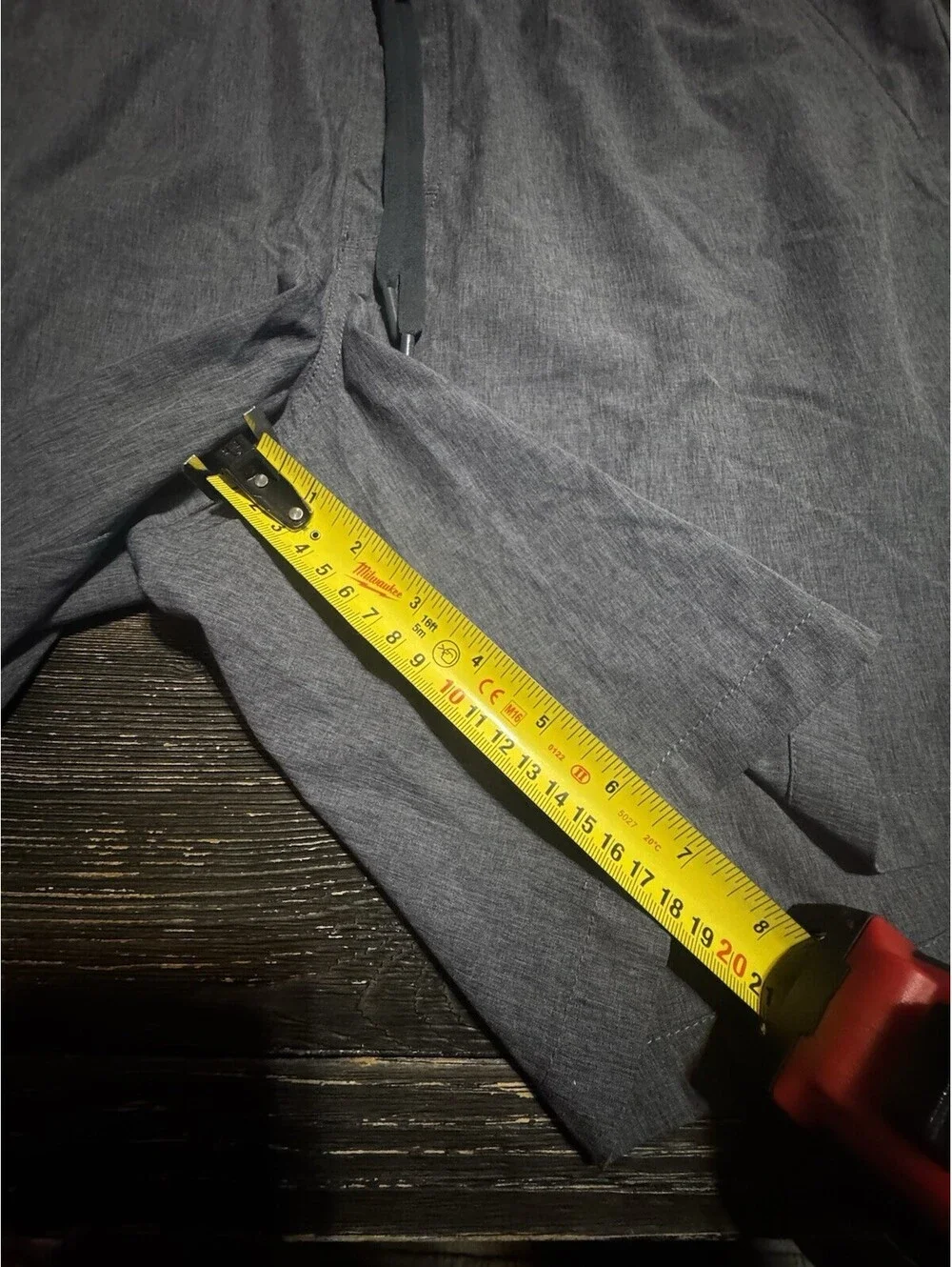 Eddie Bauer Mens Performance Shorts Gray Stretch Pull On 7” Inseam Pockets